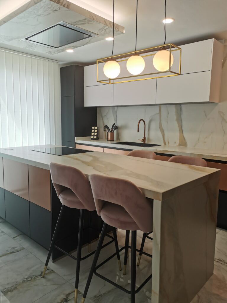 diseño de cocina abierta DK Cocina Integral Studio DK Grupo Jaén Marbella Sotogrande Estepona